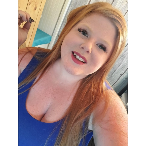 Meet your Posher, Ashley - Picture 1 of 1